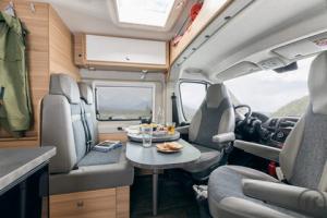 3-Wohnmobil Dethleffs Globetrail 600 DS - RT
