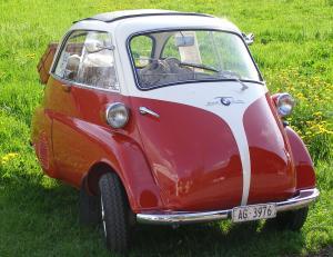 2-BMW Isetta 300