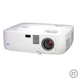 NEC NP400 3 LCD Beamer 2600 Ansi Lumen XGA Auflösung NEC NP400 3 LCD Beamer 2600 Ansi Lumen XGA Auflösung