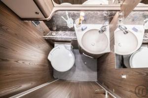 2-Wohnmobil Hymer Exsis-t 580 Pure