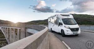 3-Reisemobil Niesmann+Bischoff Arto 88 EK