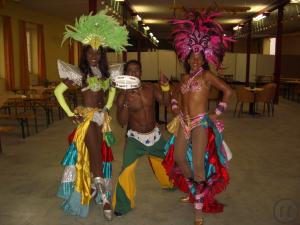 3-SAMBA SHOW & Samba Tänzerinnen mit Limbo Dance, African Dance, Trommler & Musiker ab...