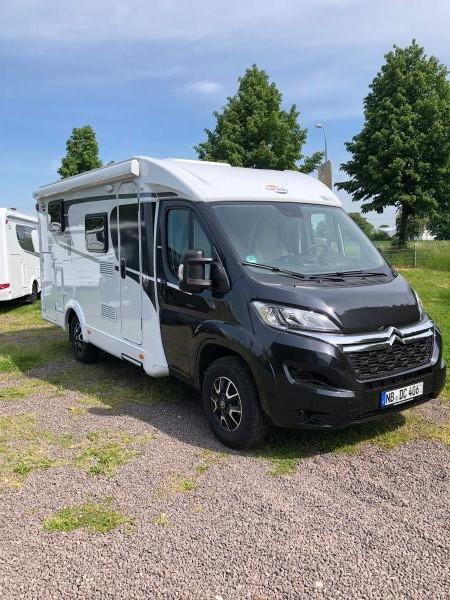 1-Wohnmobil für 2 Personen - Carado V337