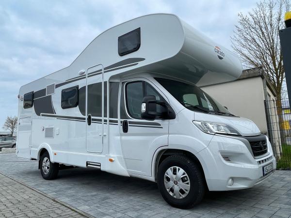 1-Carado A 464 - Alkoven bis 6 Personen - Wohnmobil Mieten