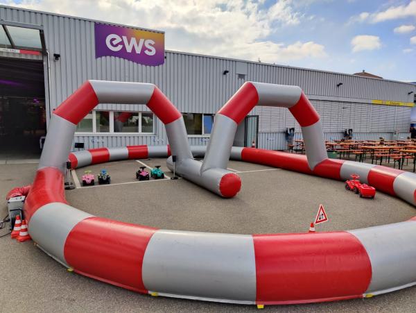 Bobby Car Parcour inclusive aufblasbarer Umrandung